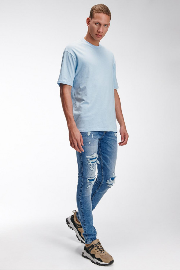 Camiseta básica manga corta azul claro