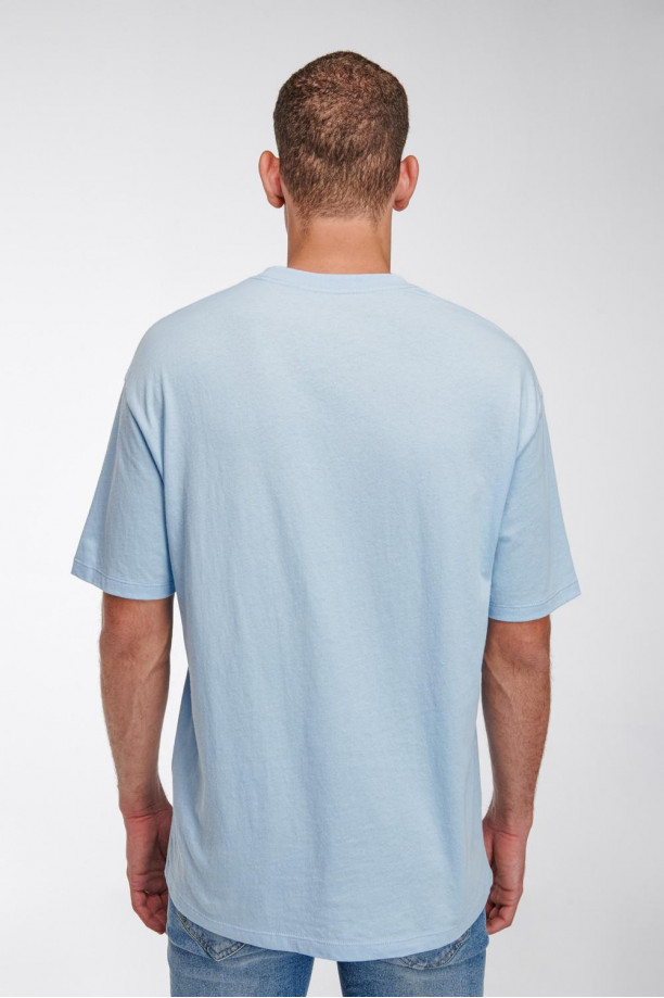 Camiseta básica manga corta azul claro