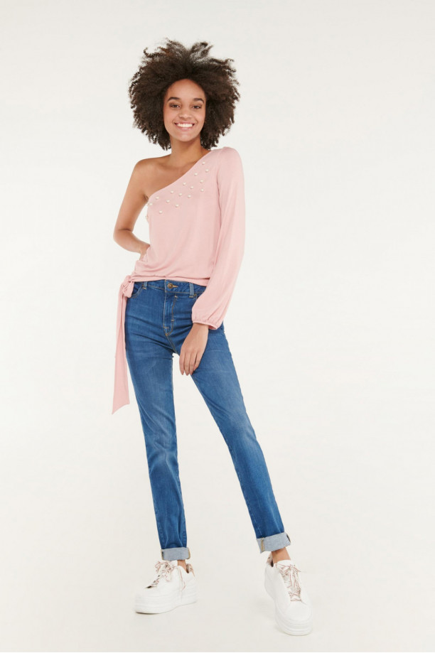 BLUSA CON PERLAS