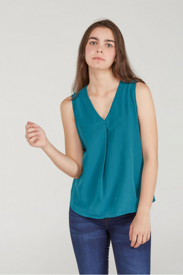 BLUSA ESCOTE EN PICO