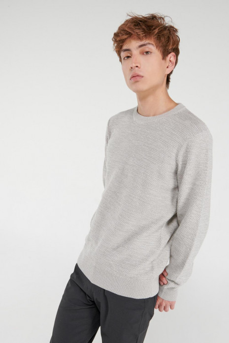 Suéter cuello redondo
