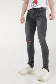 Jean skinny con rotos