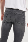 Jean skinny con rotos