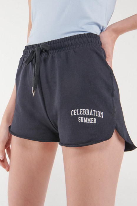 Short para mujer, con estampado en frente