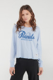 Camiseta, manga ranglan con frente estampado de Snoopy.