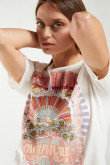 camiseta-manga-corta-con-estampado-en-frente